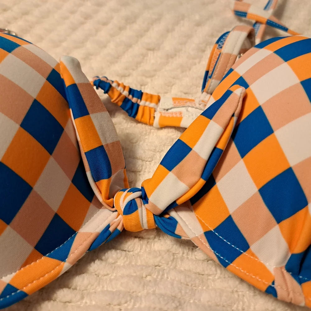 Cupshe Jaida Checkered Bikini Top Size M - Picture 6 of 8